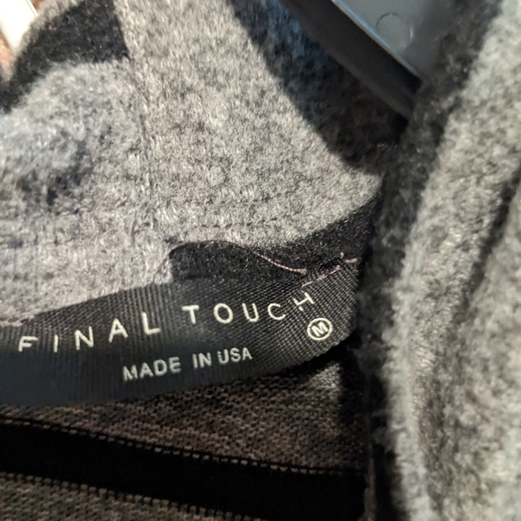 Gently Used Black and Grey Cardigan Size Medium - Picture 3 of 3